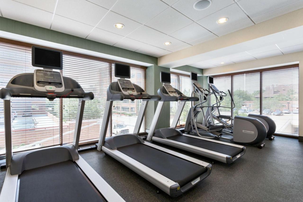  | Hampton Inn and Suites Clayton/St. Louis-Galleria Area