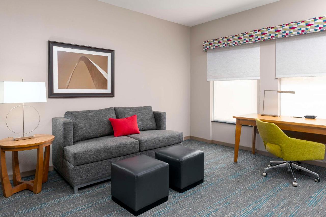  | Hampton Inn and Suites Clayton/St. Louis-Galleria Area