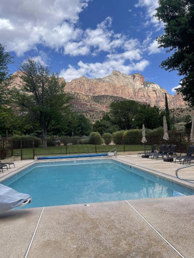  | Driftwood Lodge - Zion National Park - Springdale