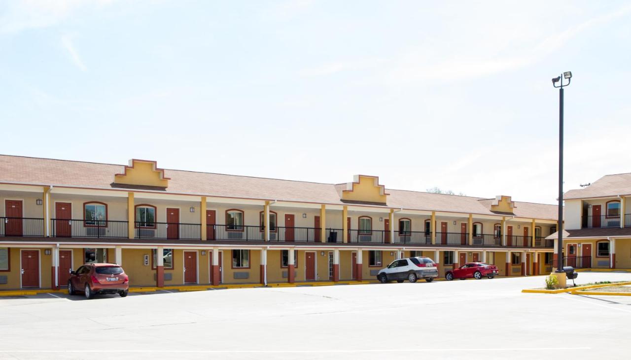  | Sands Inn & Suites