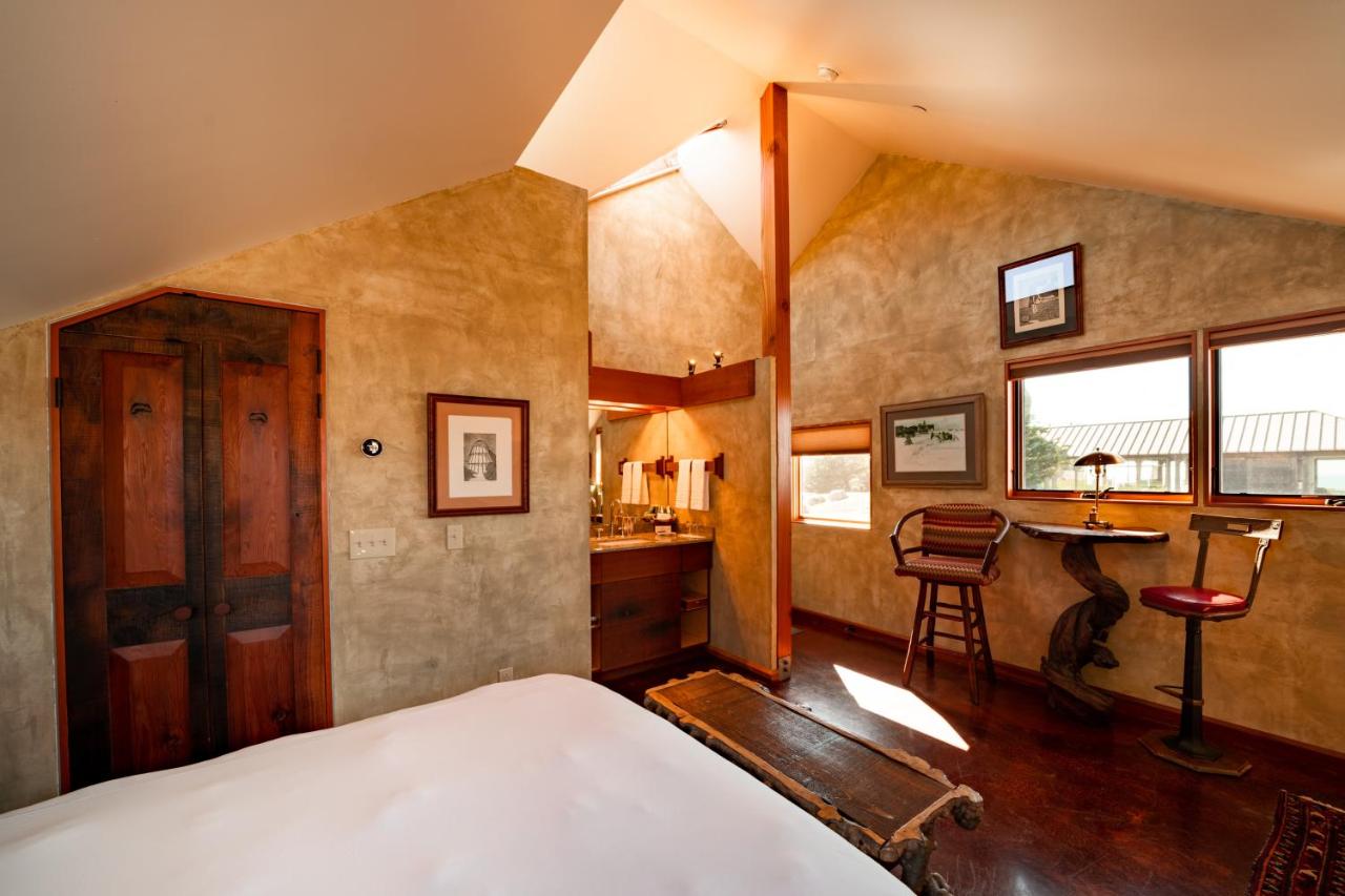 | The Inn at Newport Ranch