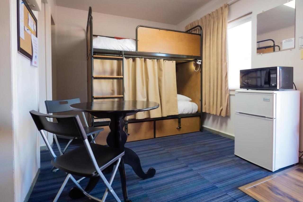 | ColoRADo Adventure Hostel