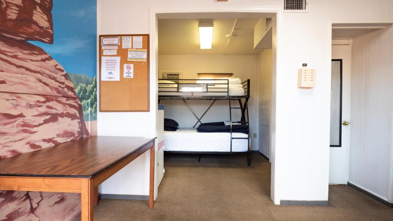| ColoRADo Adventure Hostel