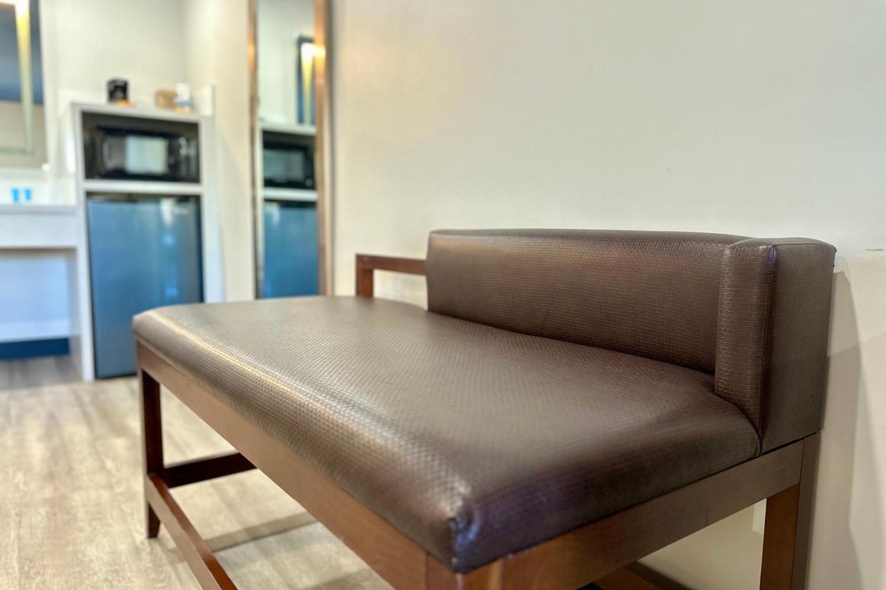 | Hyland Inn near Pasadena Civic Center