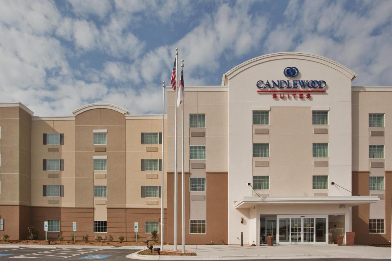 | Candlewood Suites Fayetteville Fort Bragg