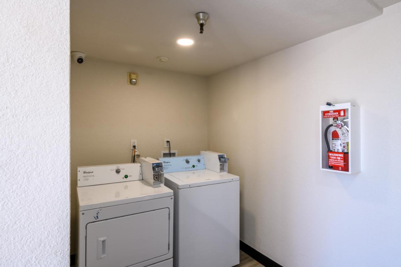 | Hyland Inn near Pasadena Civic Center