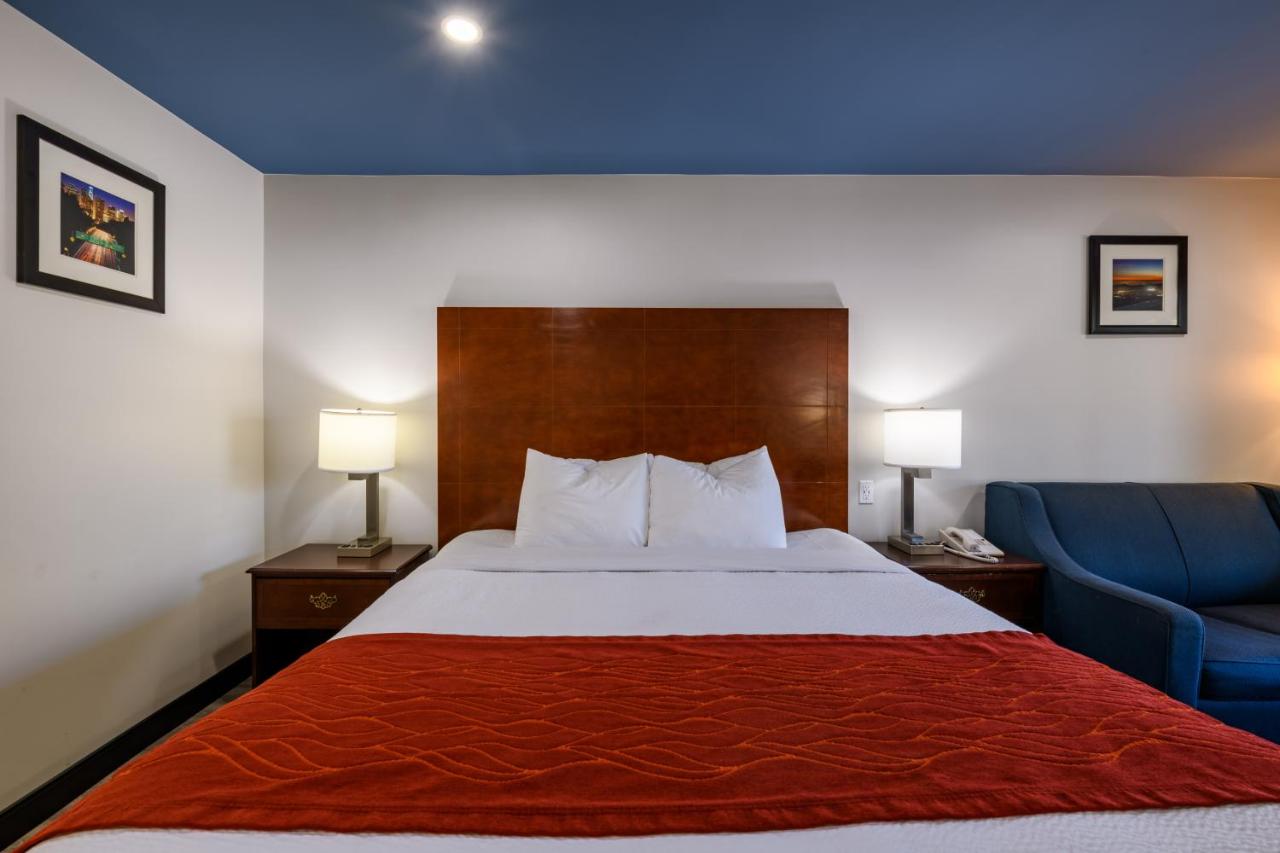 | Hyland Inn near Pasadena Civic Center