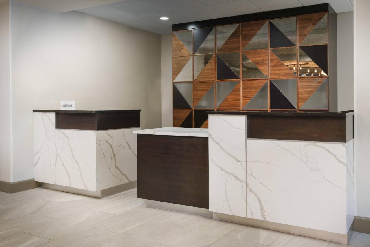 | Courtyard by Marriott Orlando Downtown