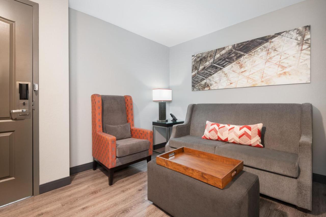 Room #18419519 at SPRINGHILL SUITES BY MARRIOTT CONYERS