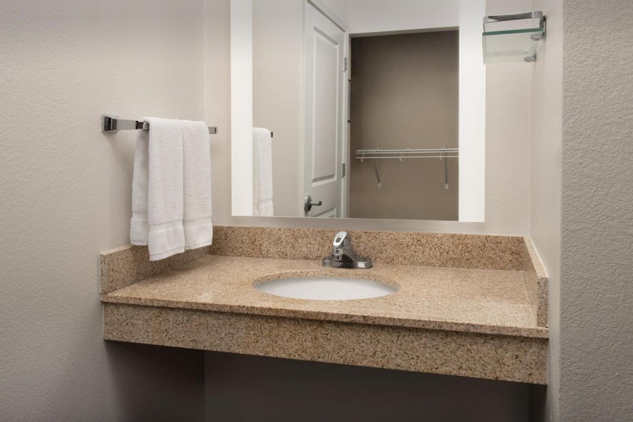 | Residence Inn by Marriott Fayetteville Cross Creek