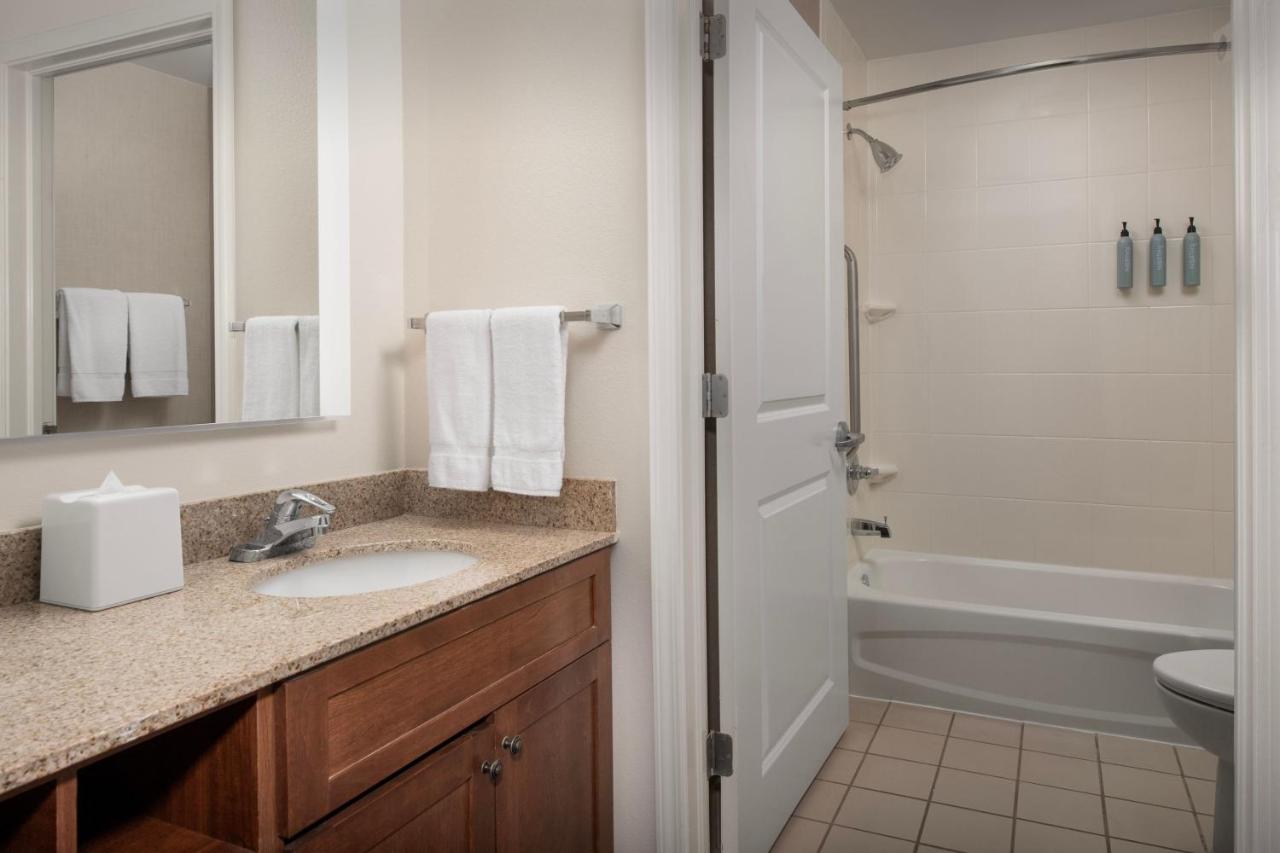 | Residence Inn by Marriott Fayetteville Cross Creek