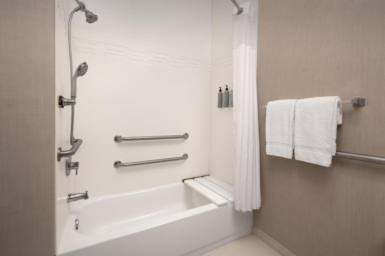 | Residence Inn by Marriott Fayetteville Cross Creek