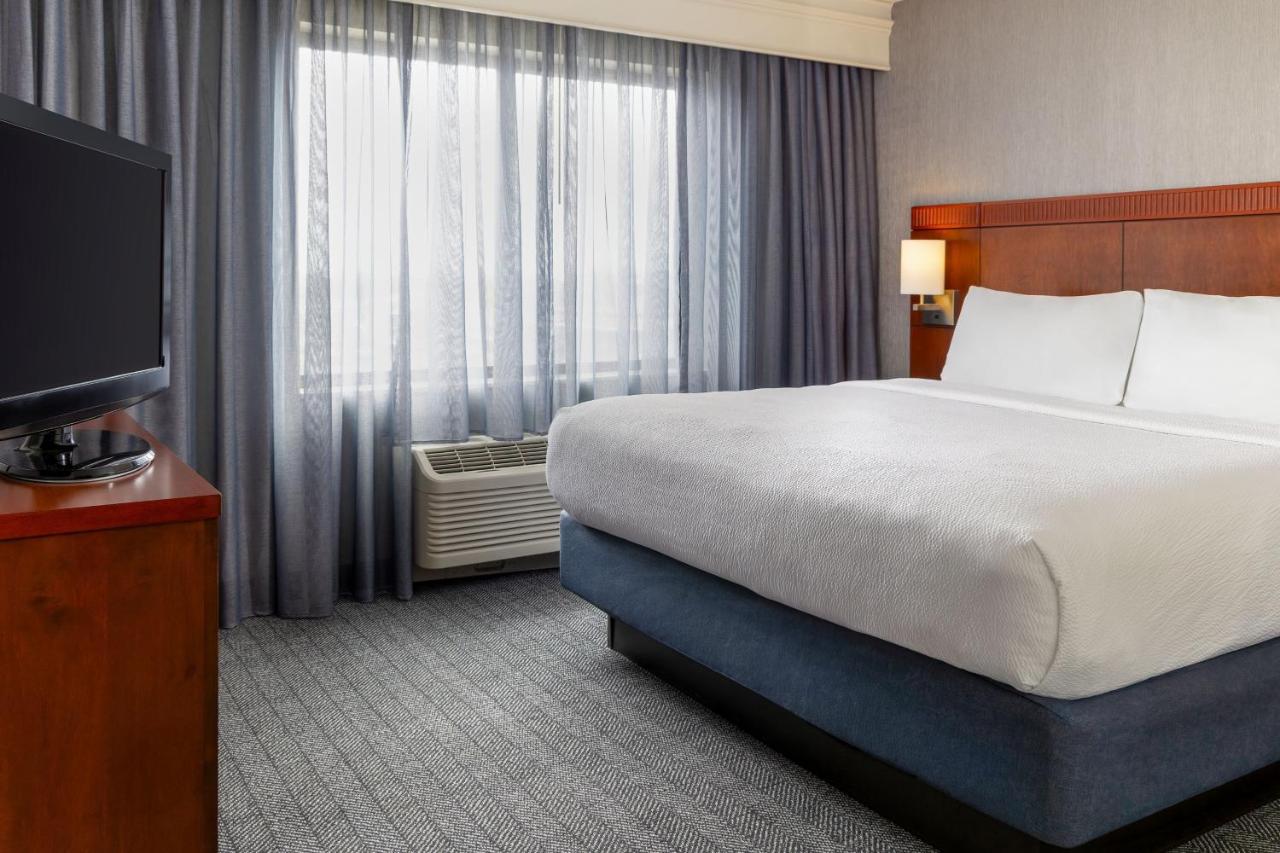 | Courtyard by Marriott Ontario Rancho Cucamonga