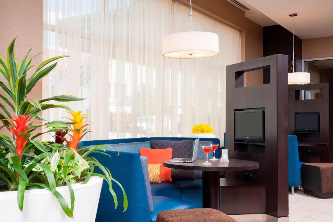  | Courtyard Peoria Downtown