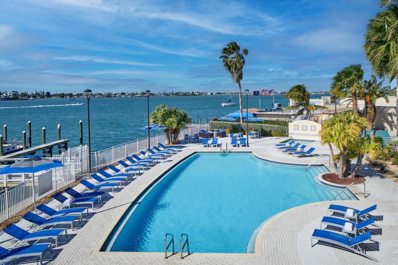 | Courtyard by Marriott St. Petersburg Clearwater/Madeira Beach