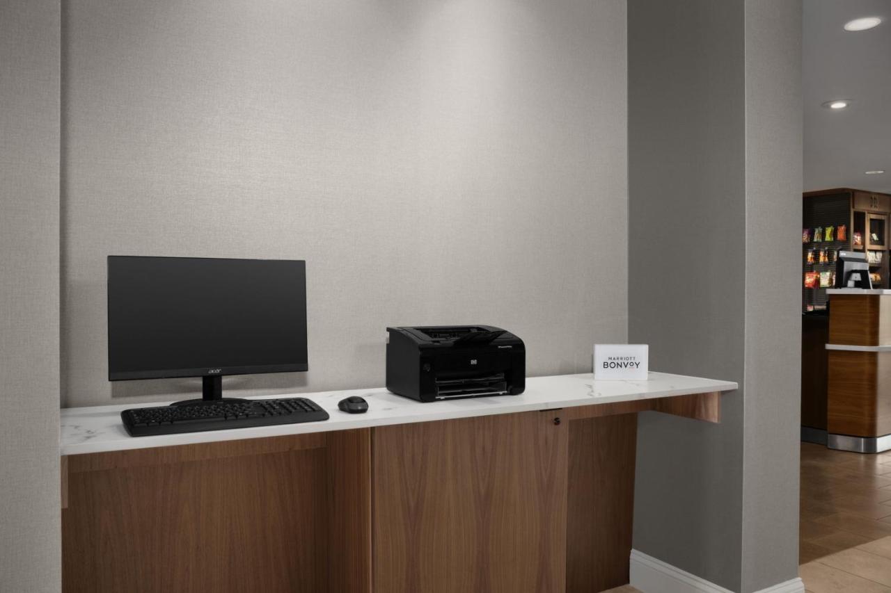  | Courtyard by Marriott Orlando East/UCF Area