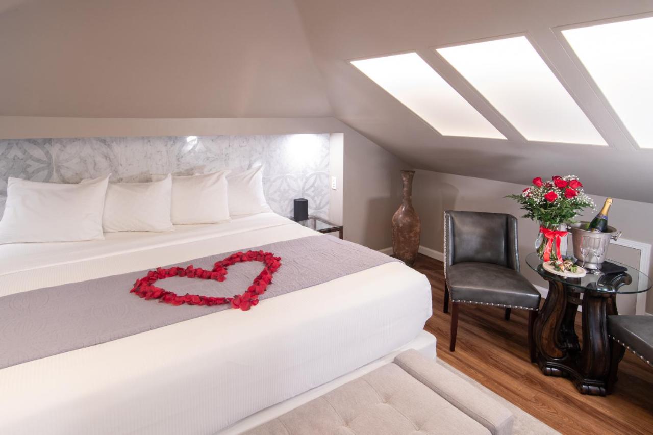 | Inn at Parkside