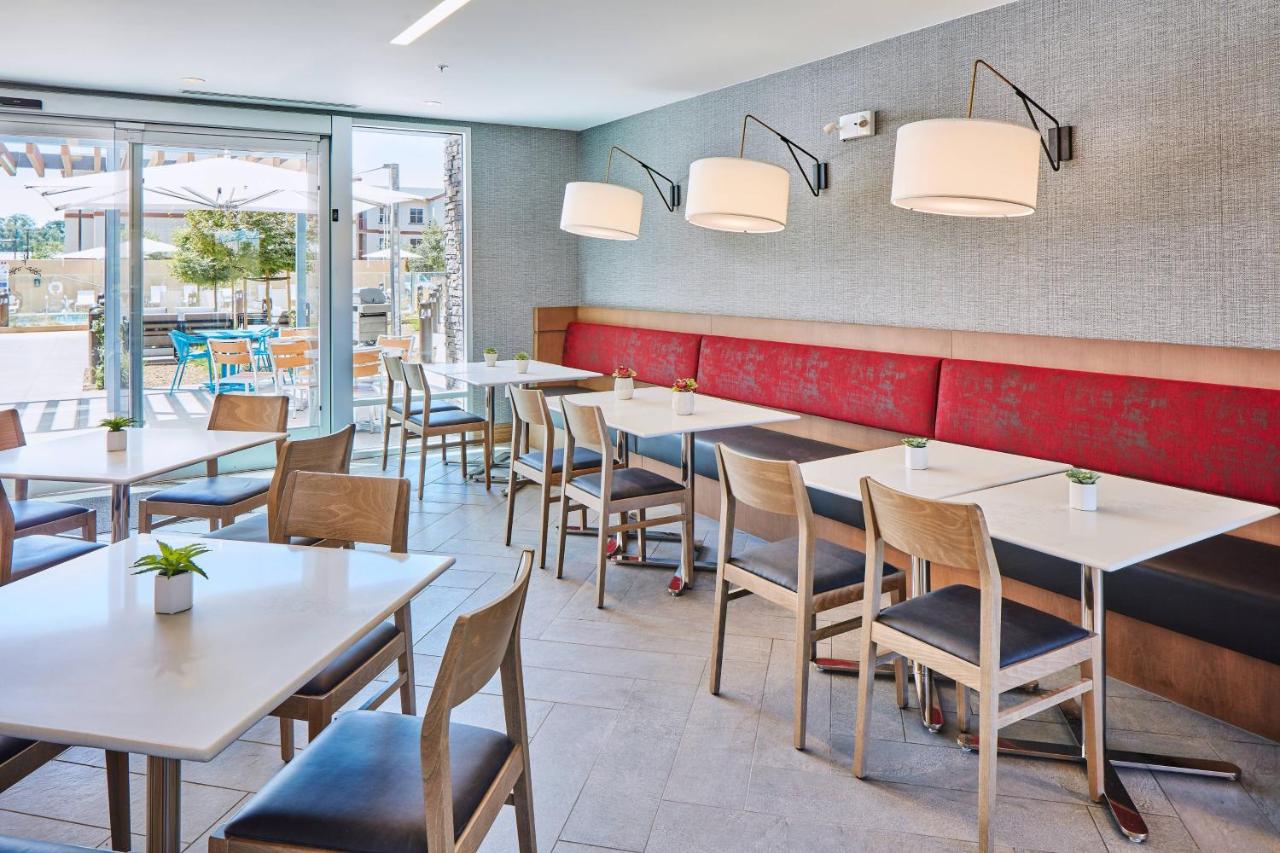 | Hotel Trio Healdsburg
