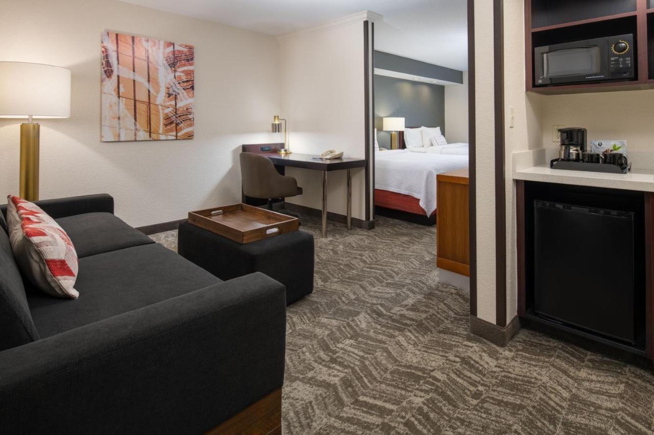Queen Studio with Sofa Bed at SpringHill Suites by Marriott Portland Airport