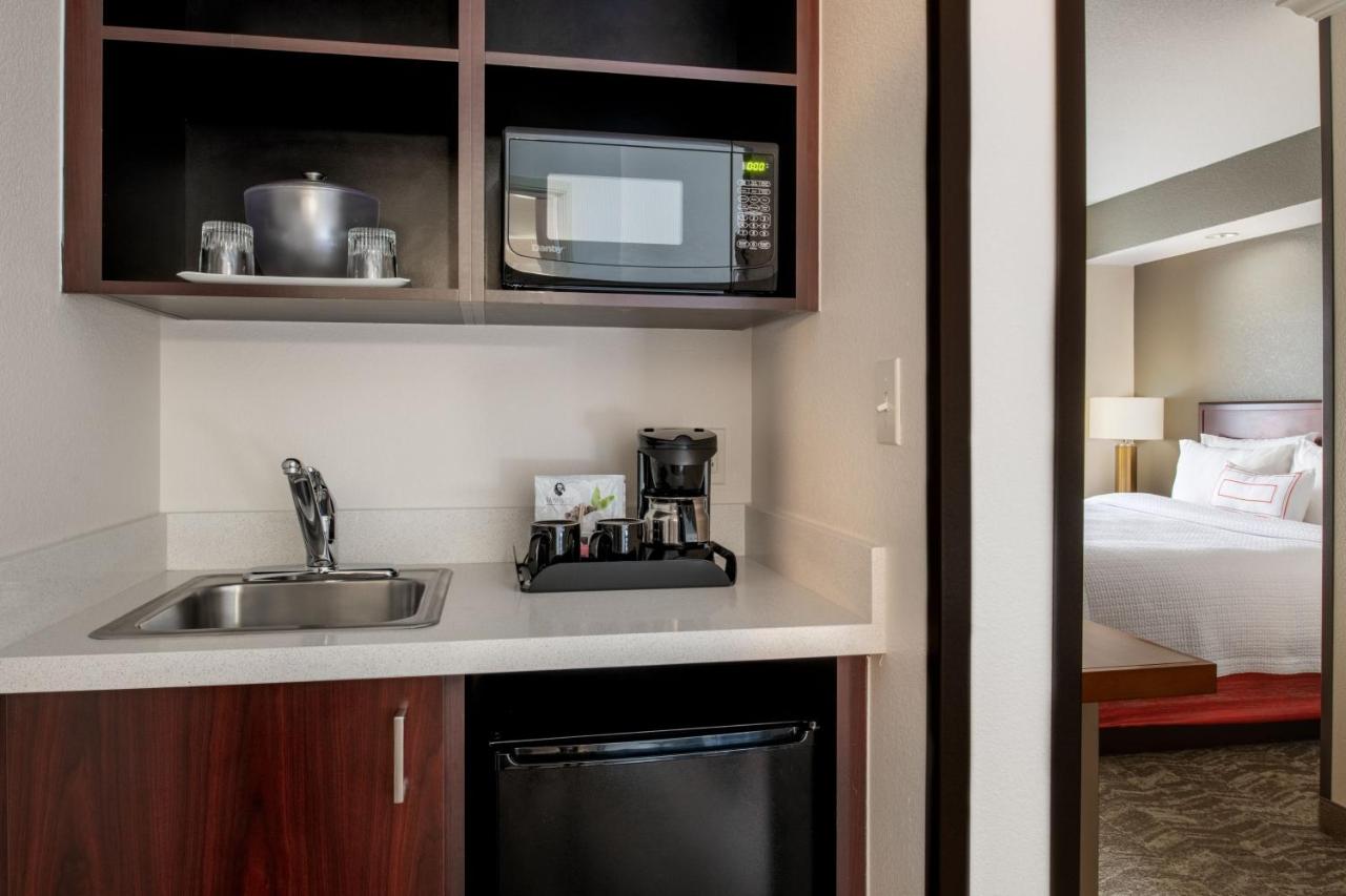 King Studio with Sofa Bed at SpringHill Suites by Marriott Portland Airport