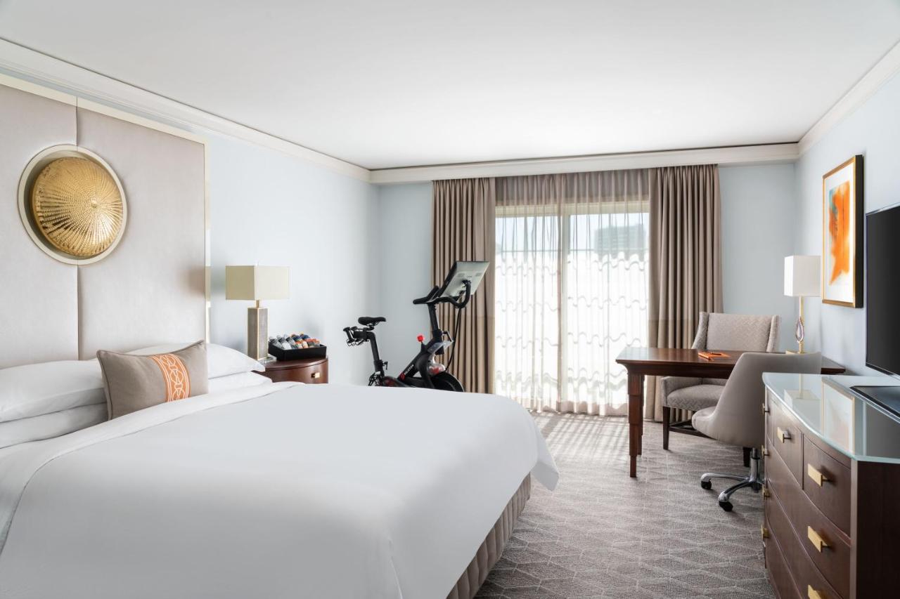 | The Ritz-Carlton, Marina del Rey