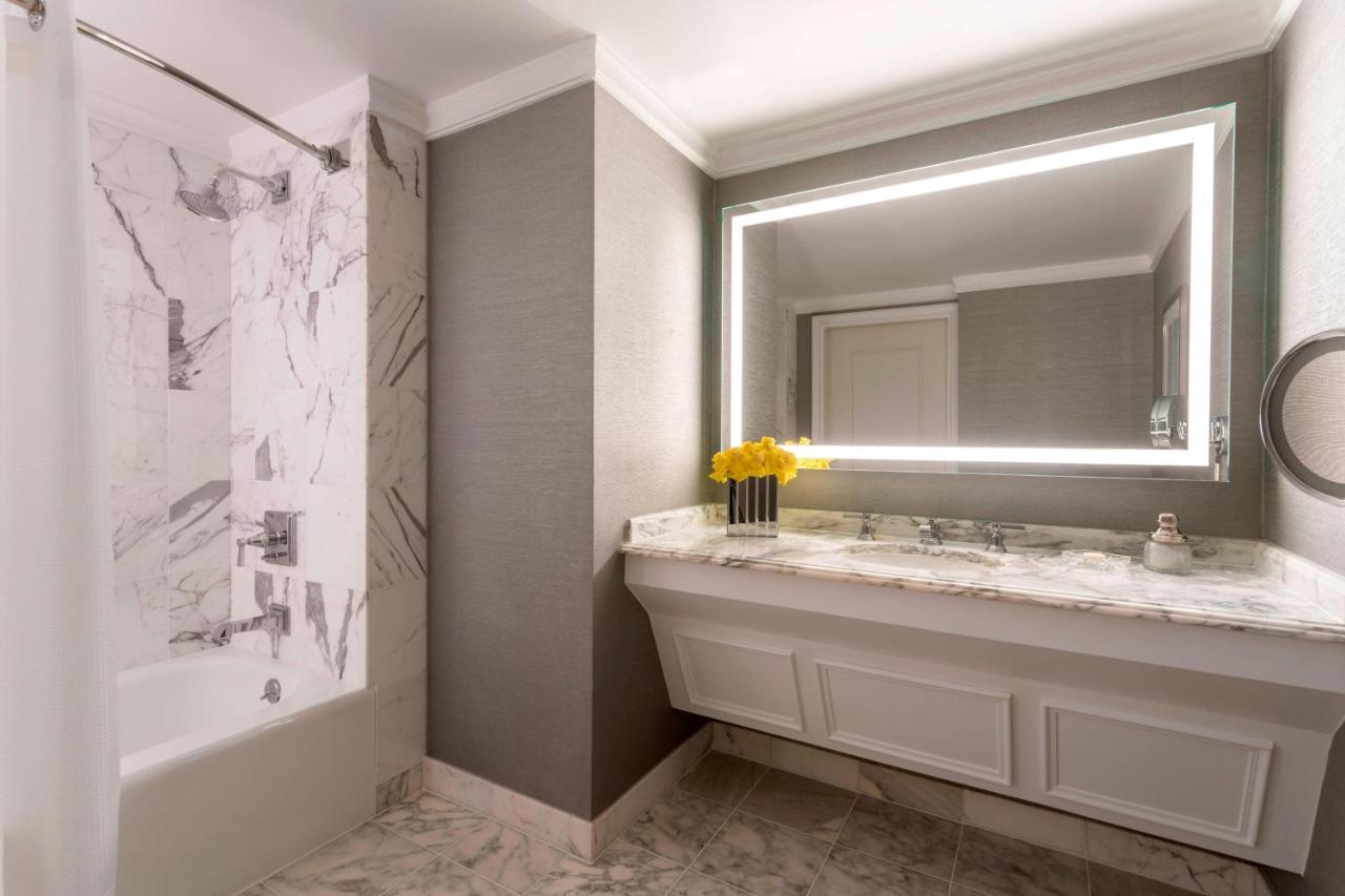| The Ritz-Carlton, Marina del Rey
