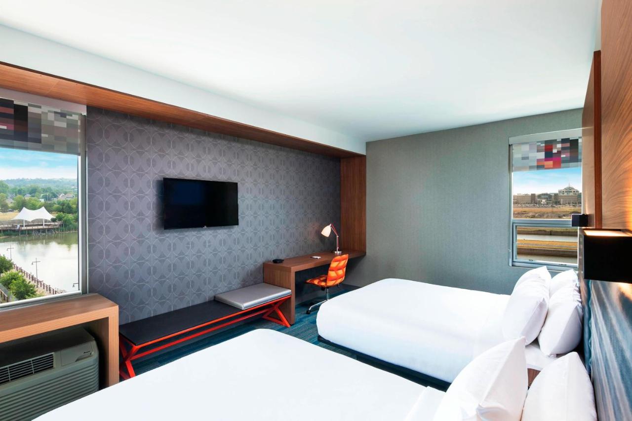 Guest room, 2 Queen, Harbor view, Corner room at Aloft Syracuse Inner Harbor