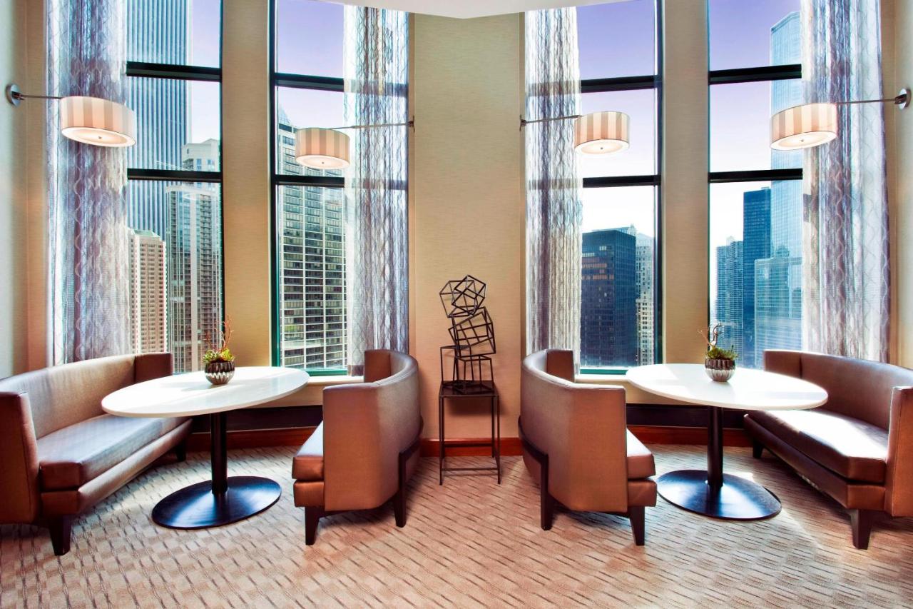 Club King Room with City View - High Floor at Sheraton Grand Chicago Riverwalk
