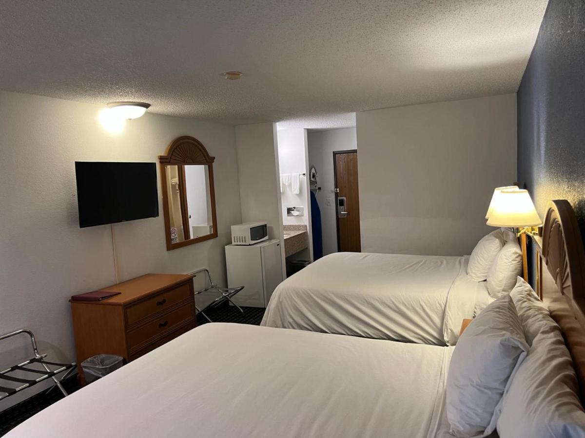 | Columbus Inn