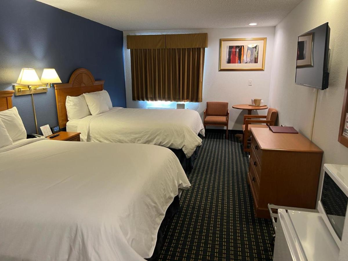 | Columbus Inn