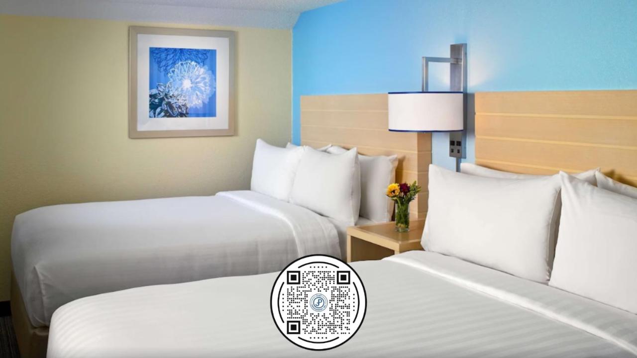 Queen Room with Two Queen Beds at Sonesta Simply Suites Cleveland Airport