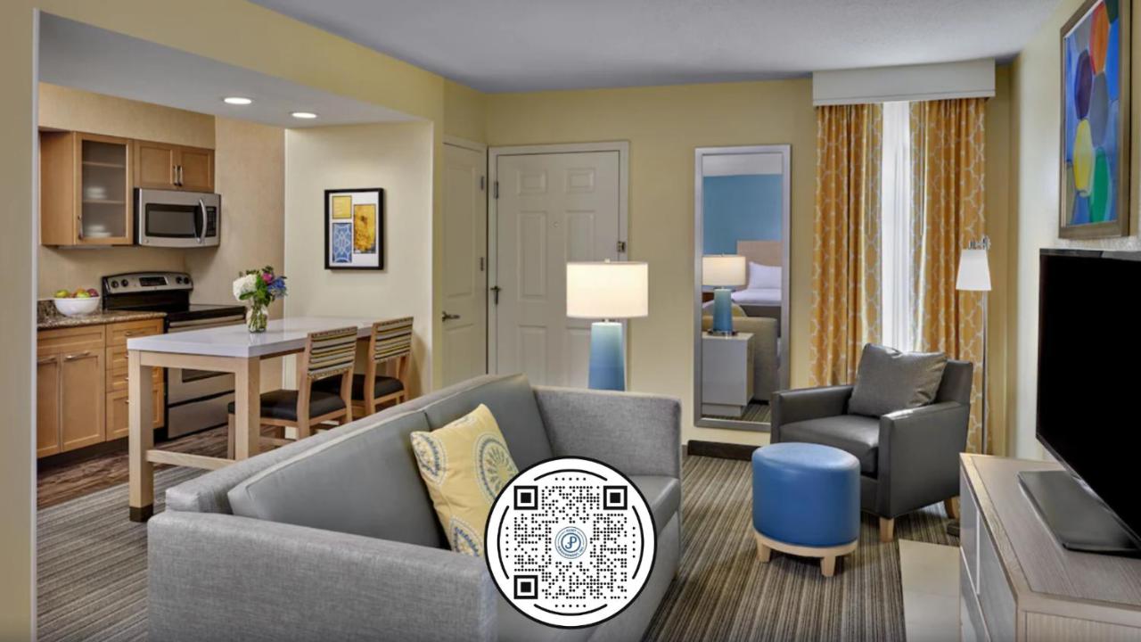 Queen Room with Two Queen Beds at Sonesta Simply Suites Cleveland Airport