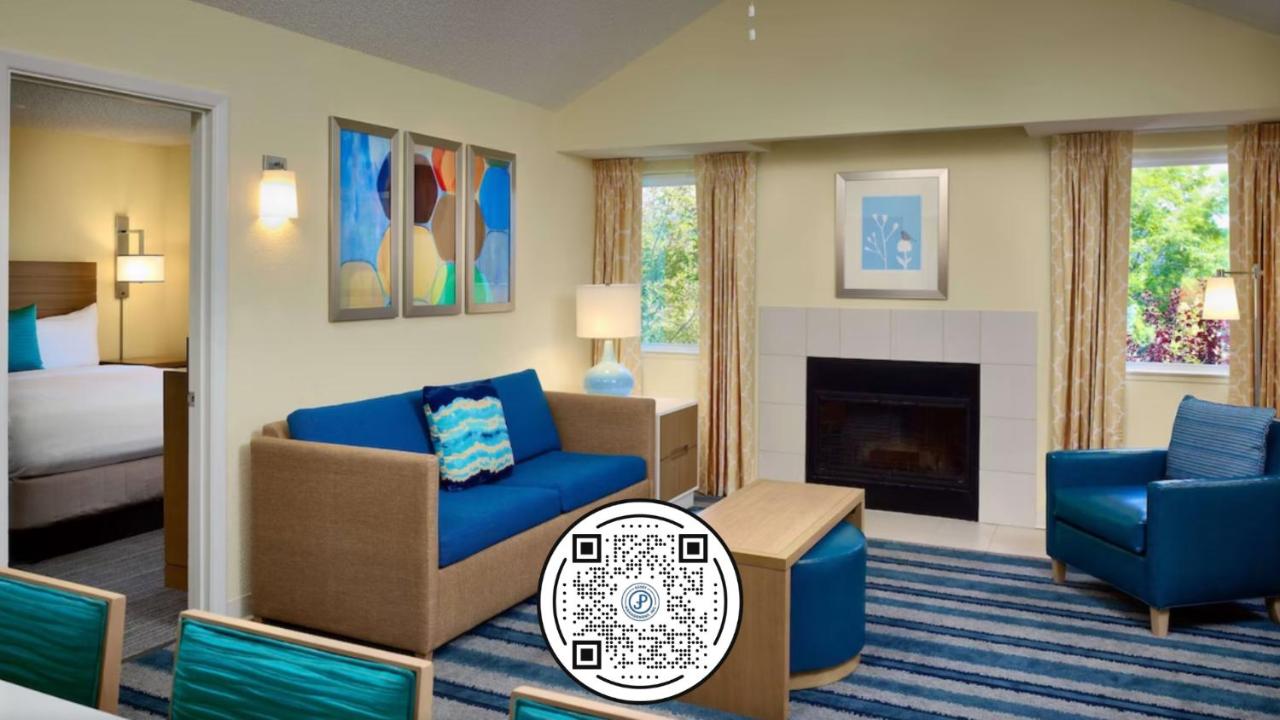 Two-Bedroom King Suite with Fireplace at Sonesta Simply Suites Dublin Columbus