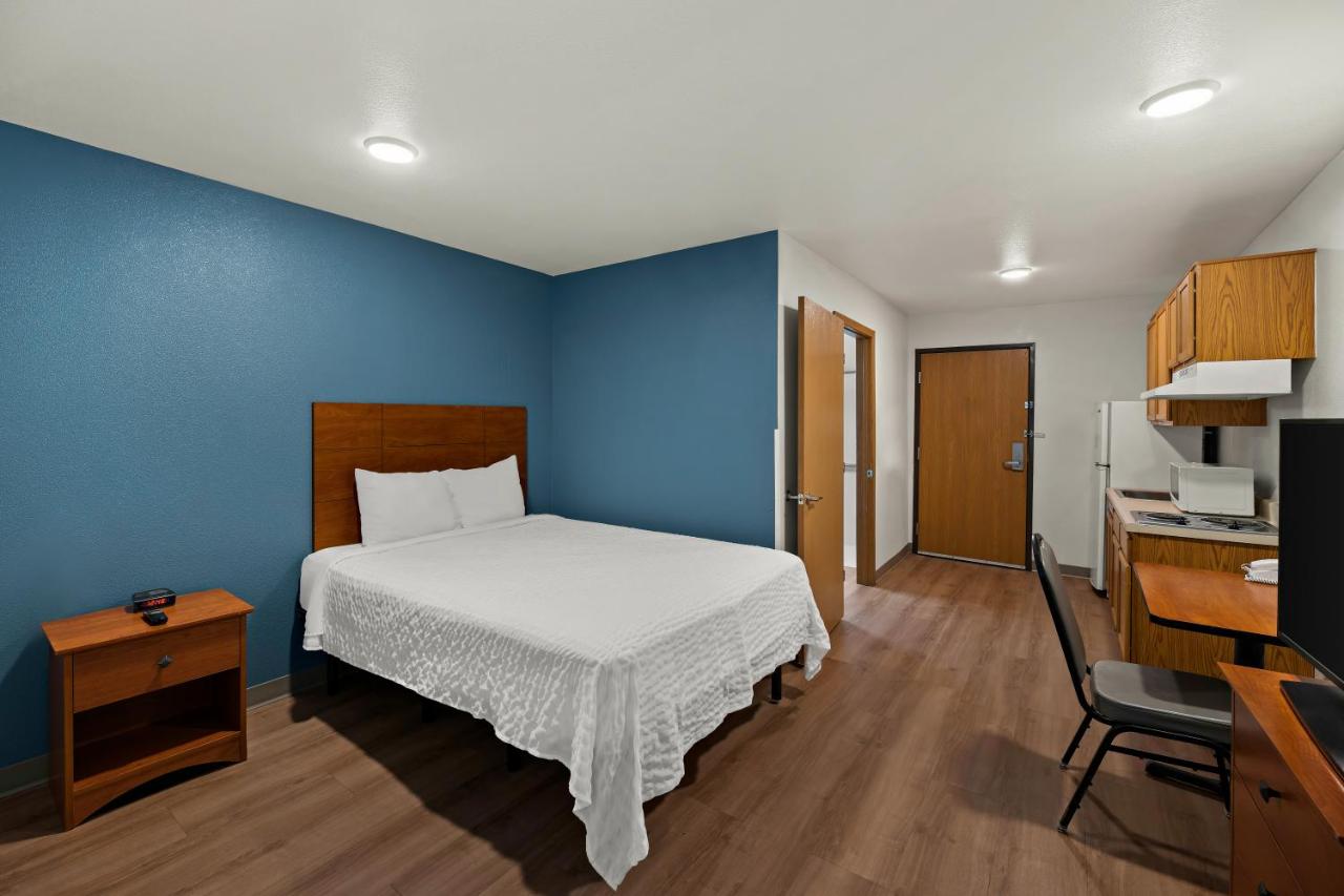 Standard Double Room with Roll-In Shower - Disability Access/Non-Smoking at WoodSpring Suites El Paso I-10 Southeast