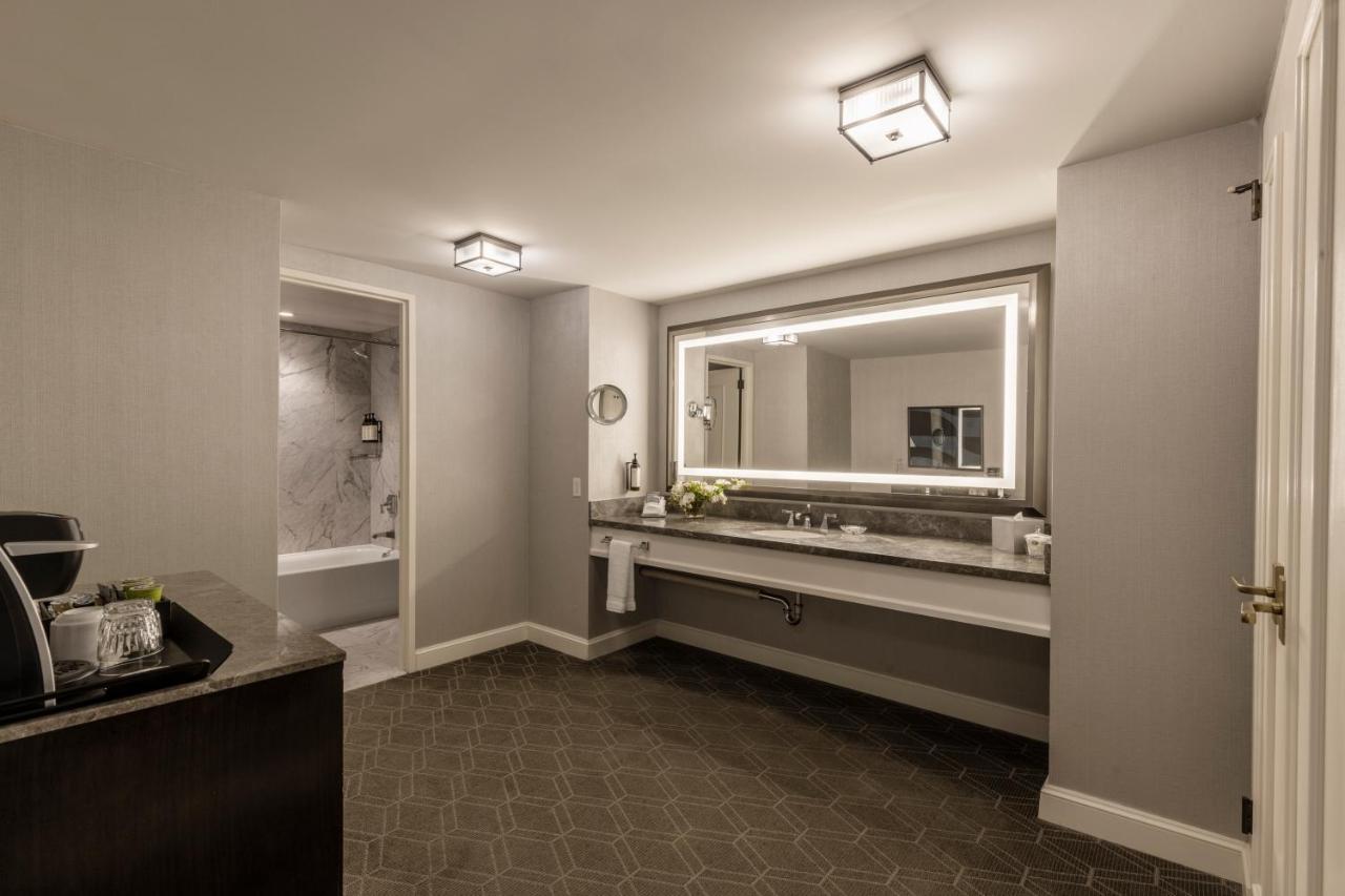 Double Room with Two Double Beds at Fairmont Olympic Hotel