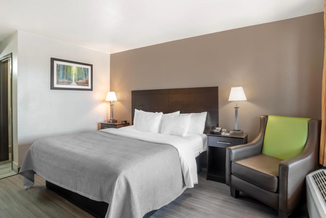 King Room - Non-Smoking at Quality Inn Simpsonville - Greenville