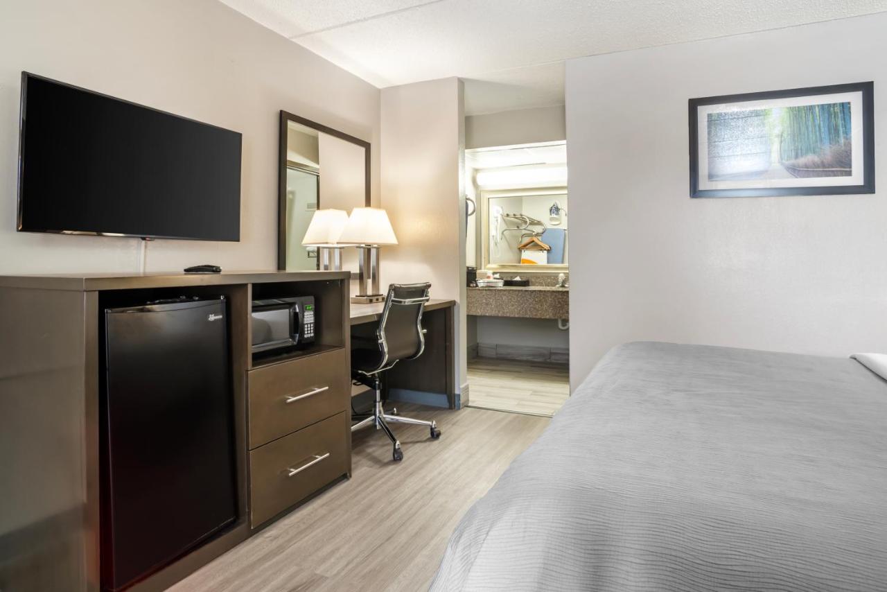 King Room - Non-Smoking at Quality Inn Simpsonville - Greenville