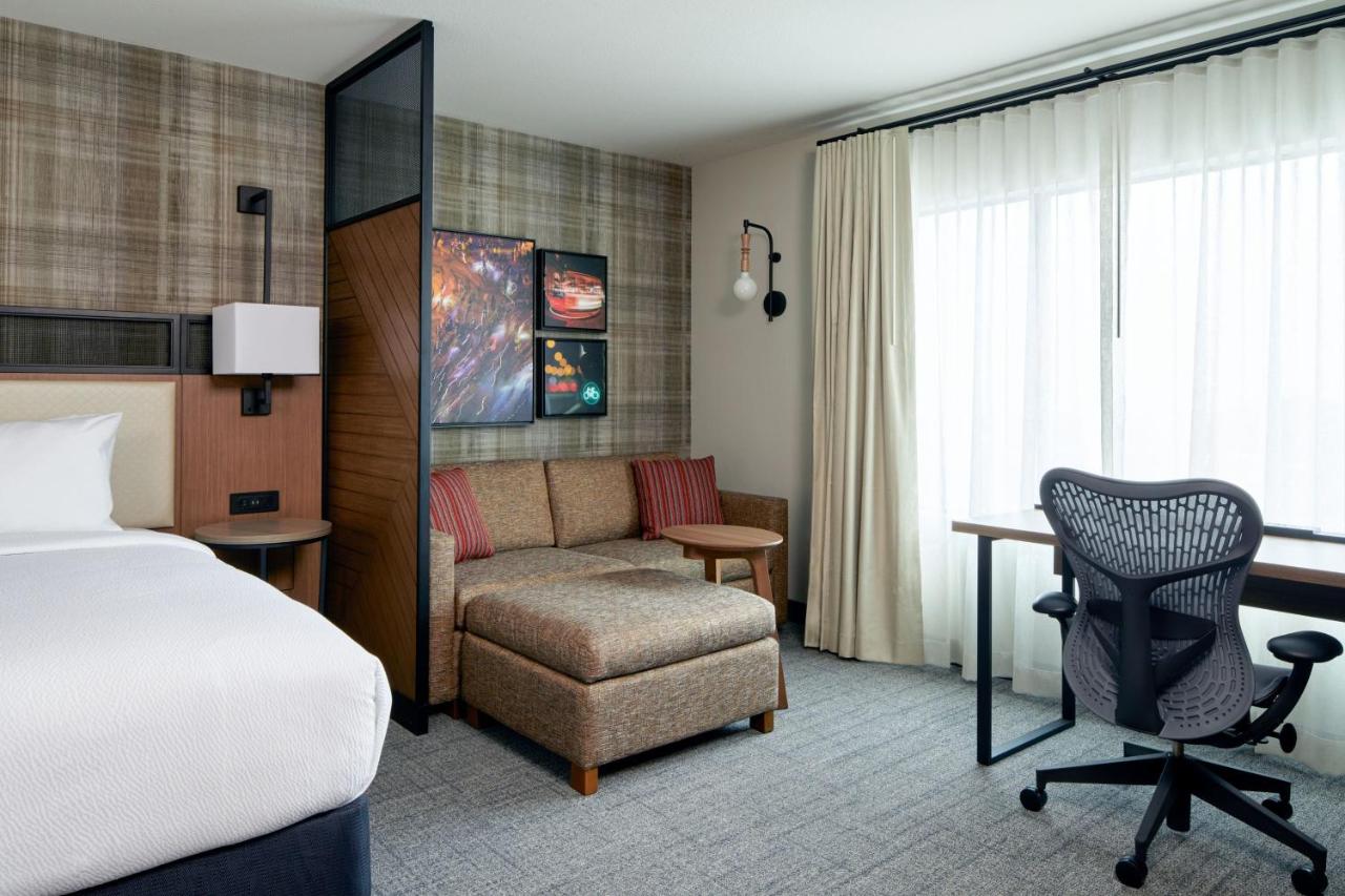 King Studio with Sofa Bed and Bay View at Residence Inn by Marriott San Francisco Airport Millbrae Station