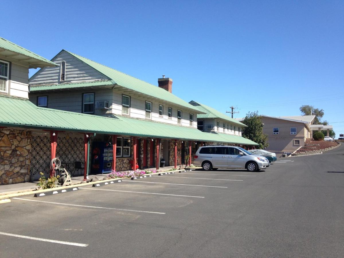  | Rugged Country Lodge