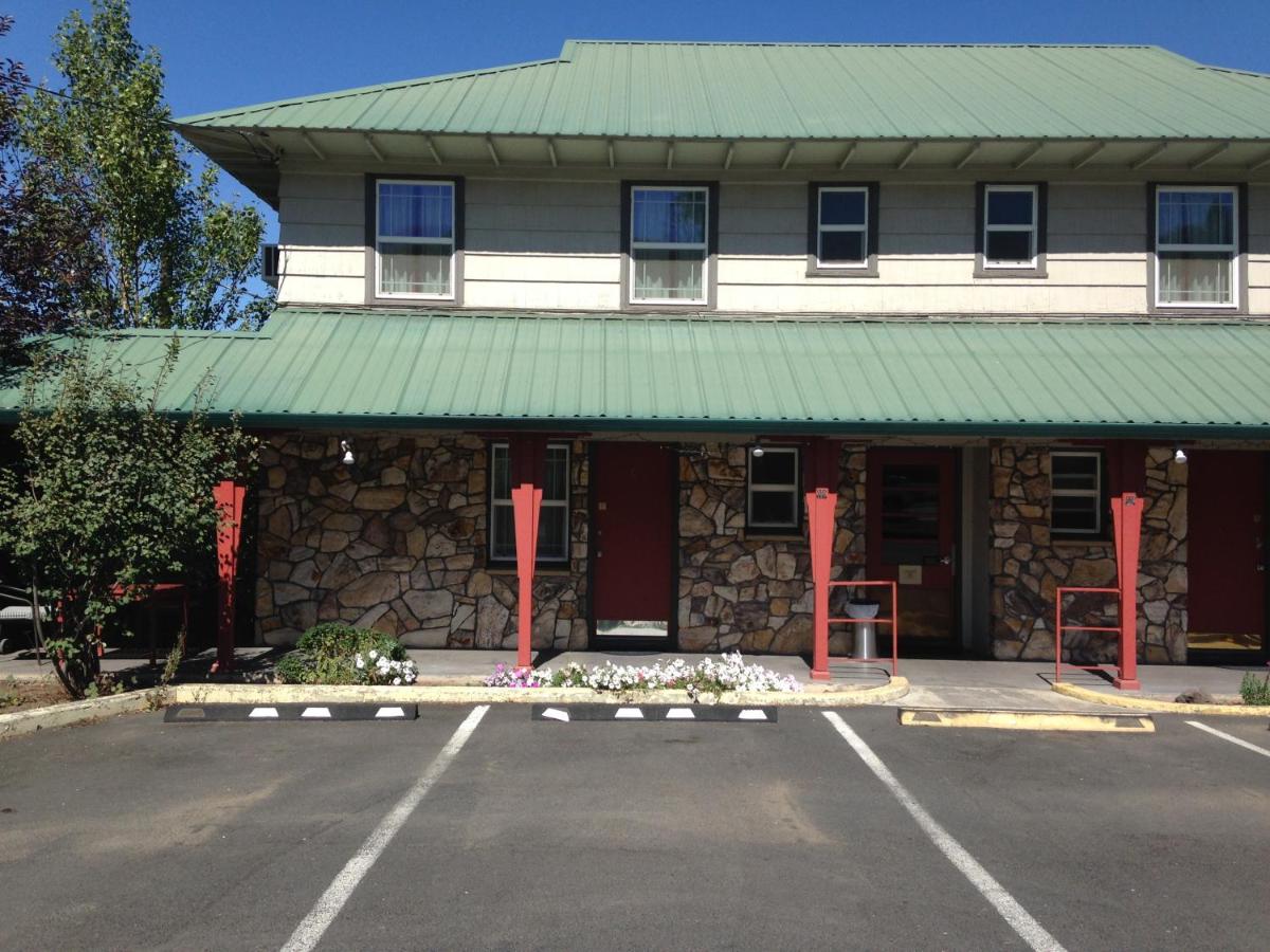  | Rugged Country Lodge