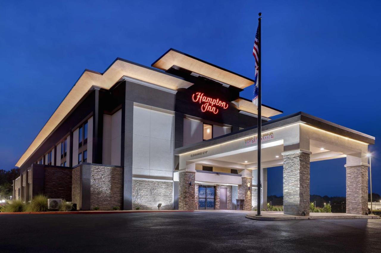 | Hampton Inn Natchitoches