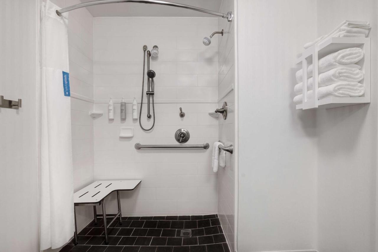 | Hampton Inn Natchitoches