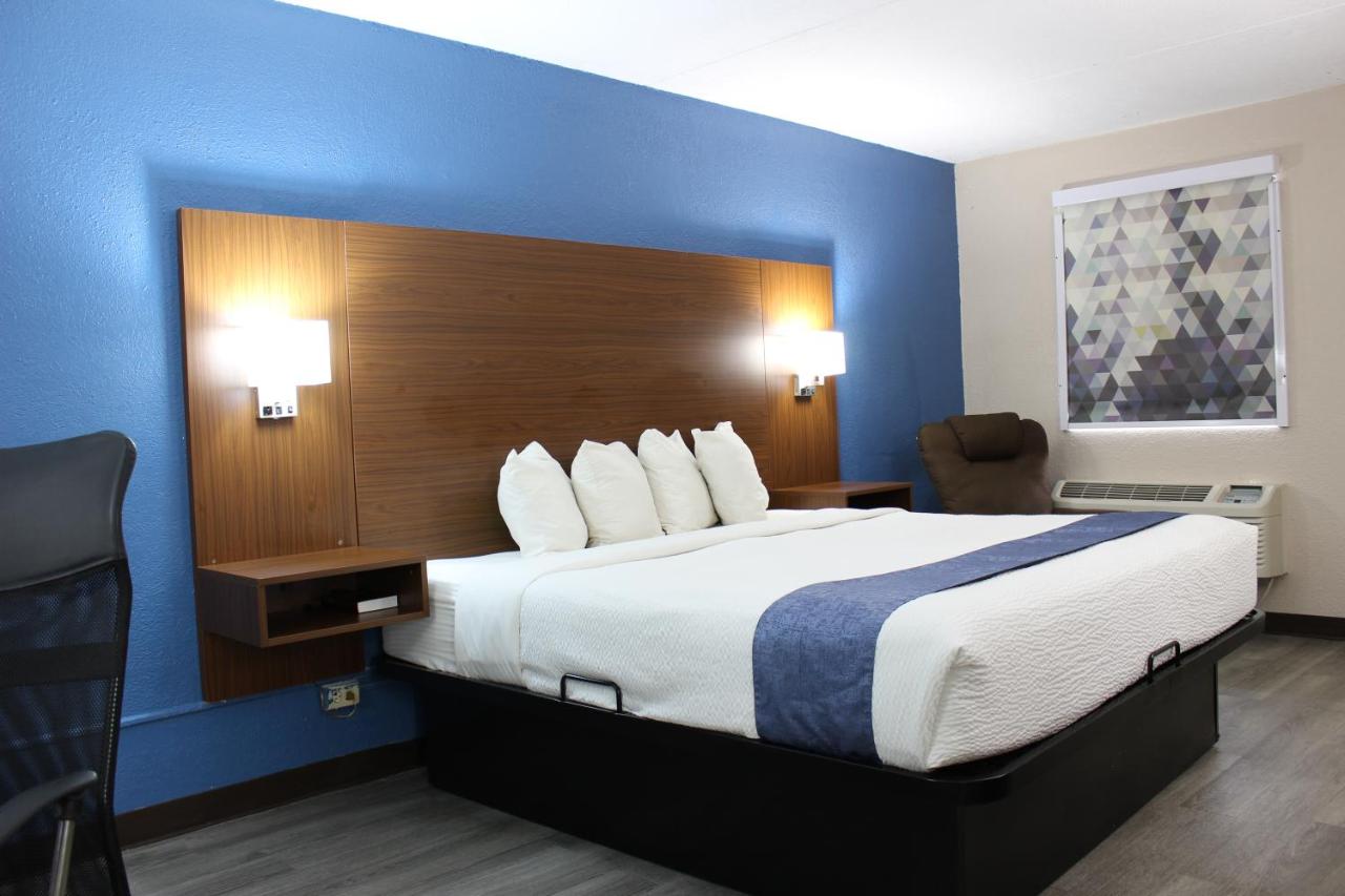 King Room at Baymont by Wyndham Abilene