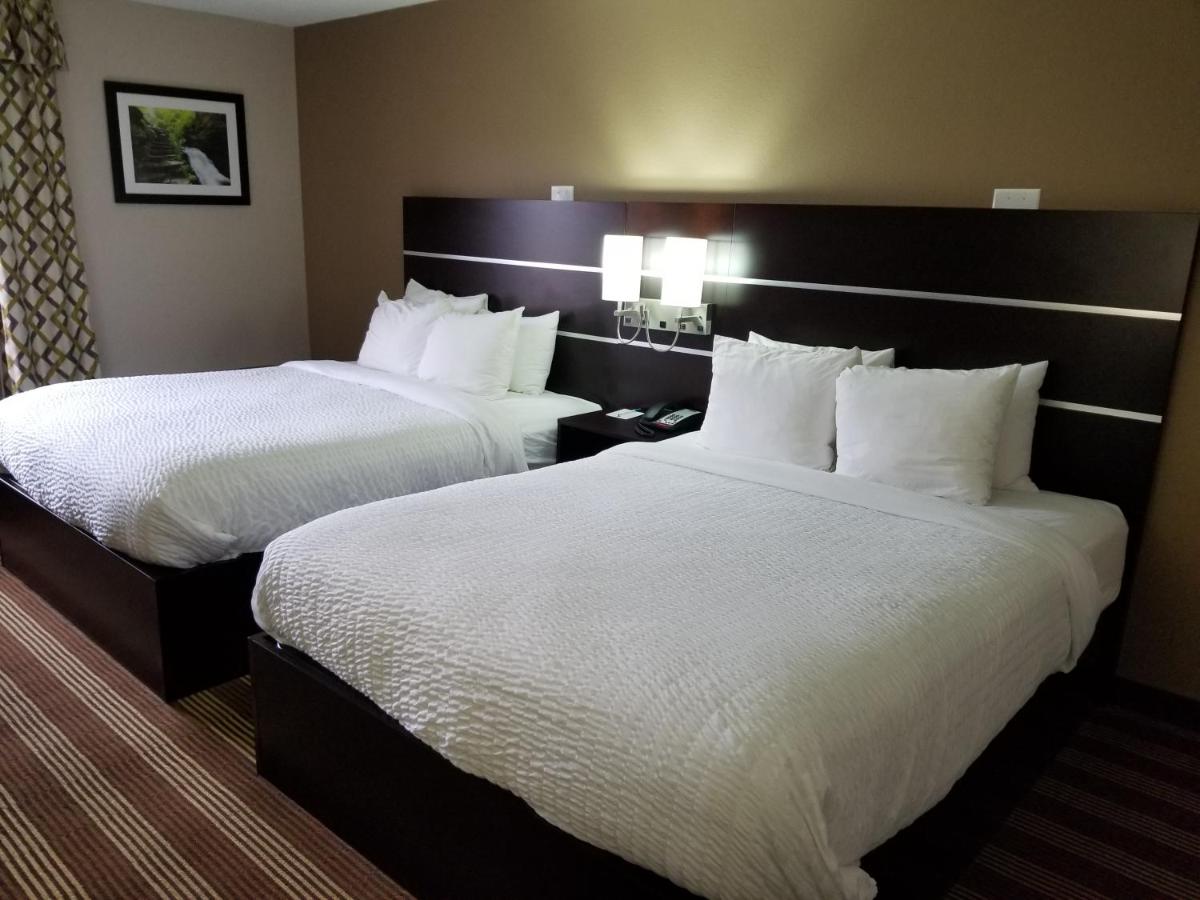 Deluxe Queen Room with Two Queen Beds - Non-Smoking With Balcony at Clarion Inn & Suites Stroudsburg - Poconos