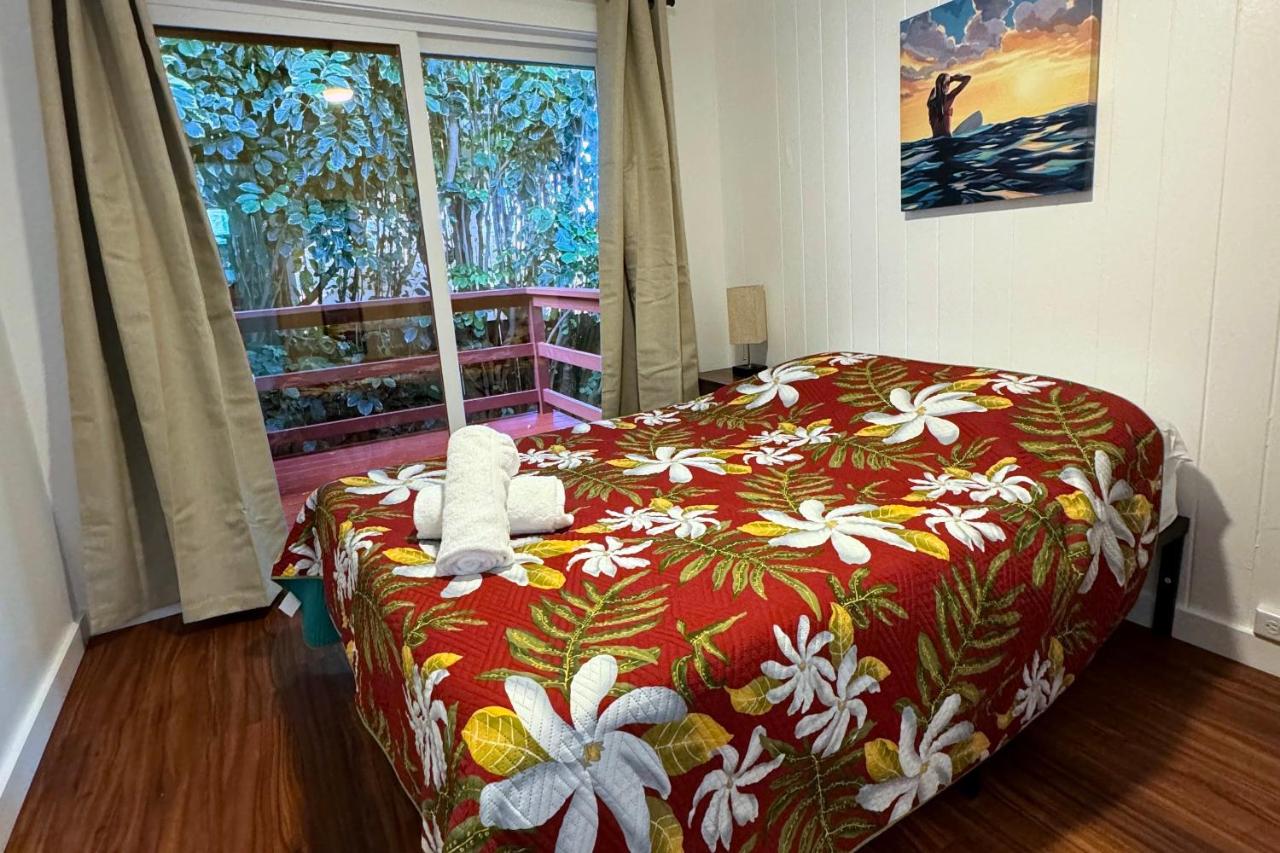 | Backpackers Vacation Inn and Plantation Village
