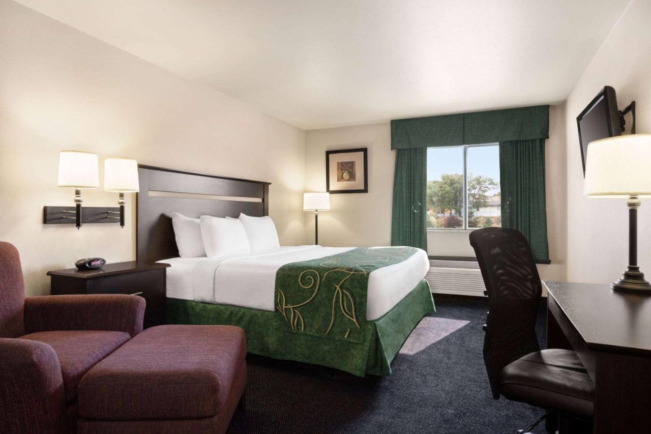 King Room - Non-Smoking at Travelodge by Wyndham McAlester