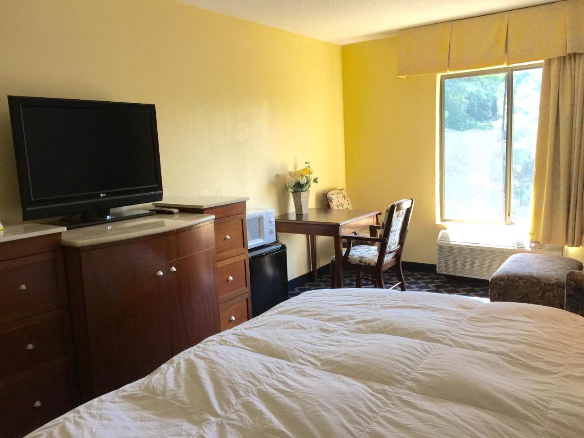  | Aderi Hotel Near Casino