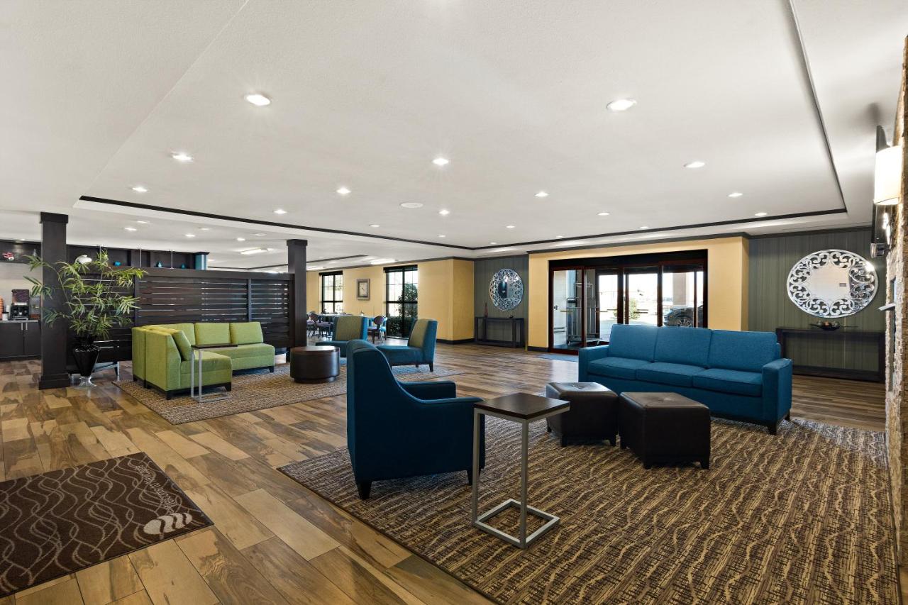 | Comfort Inn & Suites Newcastle - Oklahoma City