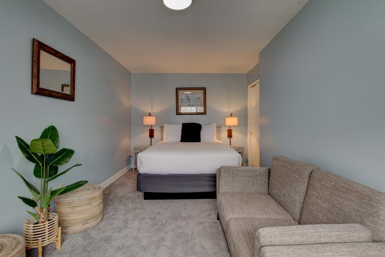 | Inn of the Four Winds Seaside Oceanfront