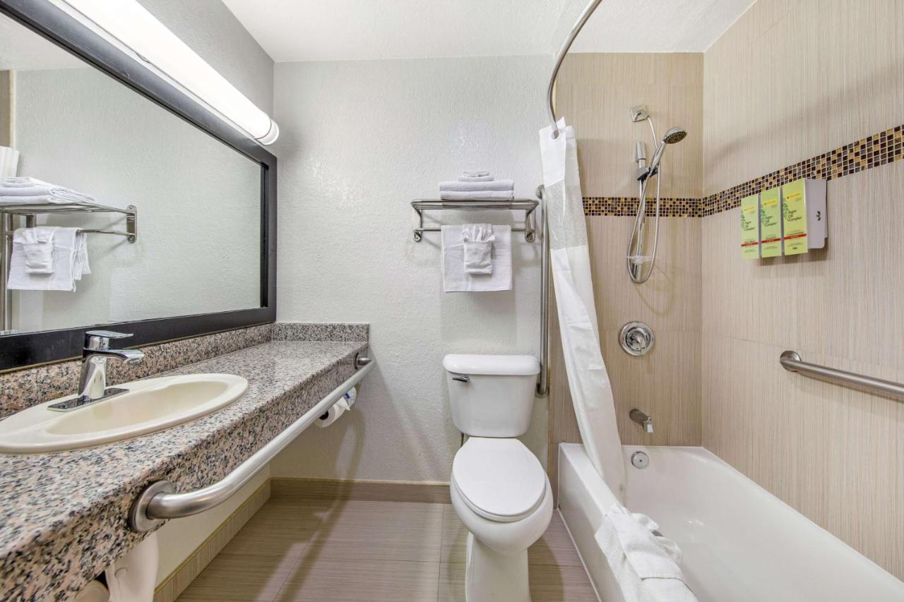 | Best Western Americana Inn